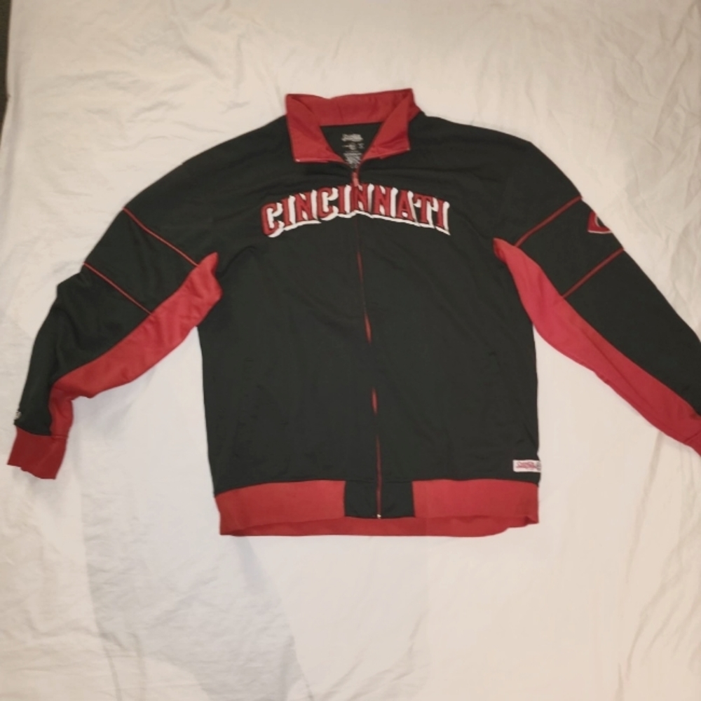Varsity Cincinnati Zip up